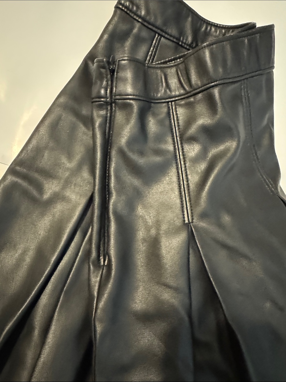 Hollister Black Pleated Faux Leather Mini Skirt Y2K Schoolgirl Goth - Picture 5 of 7